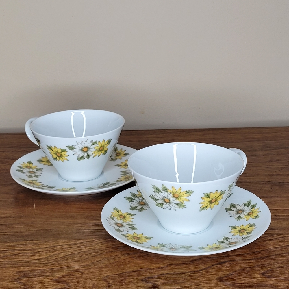 Vtg Noritake Cookin Serve China Daisy Pattern (Marguerite) 2 tea cups & saucers - Picture 2 of 9
